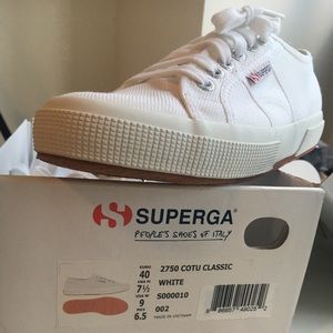 Superga women’s classic sneaker